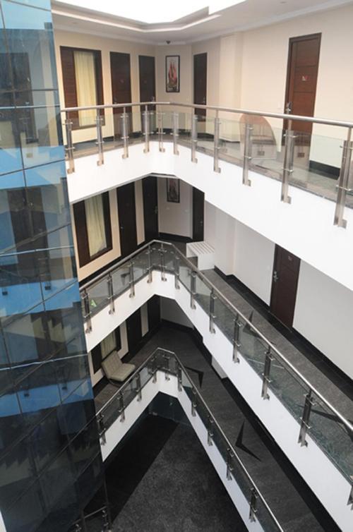 Hotel Gulnar Yeni Delhi Dış mekan fotoğraf