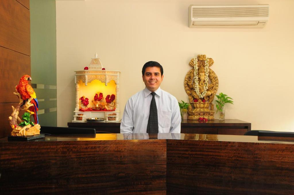 Hotel Gulnar Yeni Delhi Dış mekan fotoğraf
